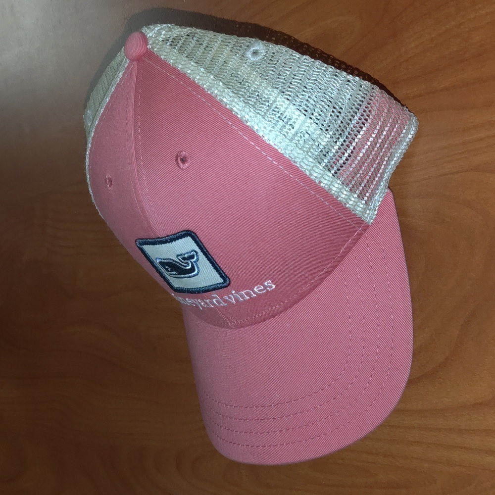 Vineyard Vines Stitched Patch Structure Trucker M… - image 3